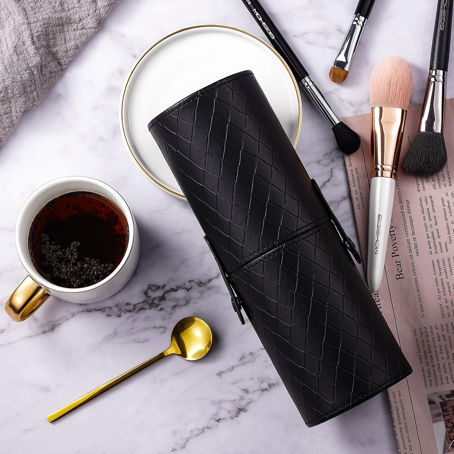 Eigshow 2 Cups Brush Holder